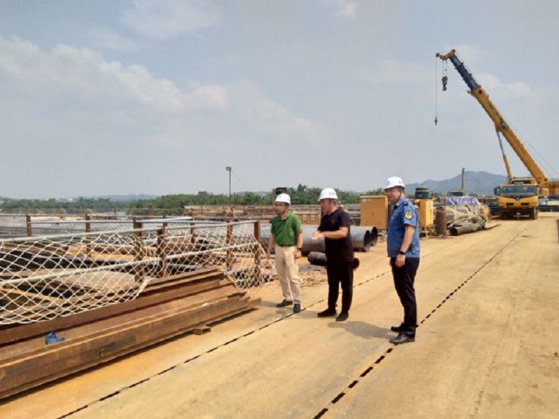 照片.jpg 照片.jpg