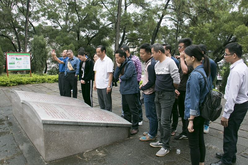 IMG_1637.jpg IMG_1637.jpg