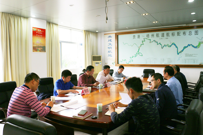 座谈会现场.jpg 座谈会现场.jpg