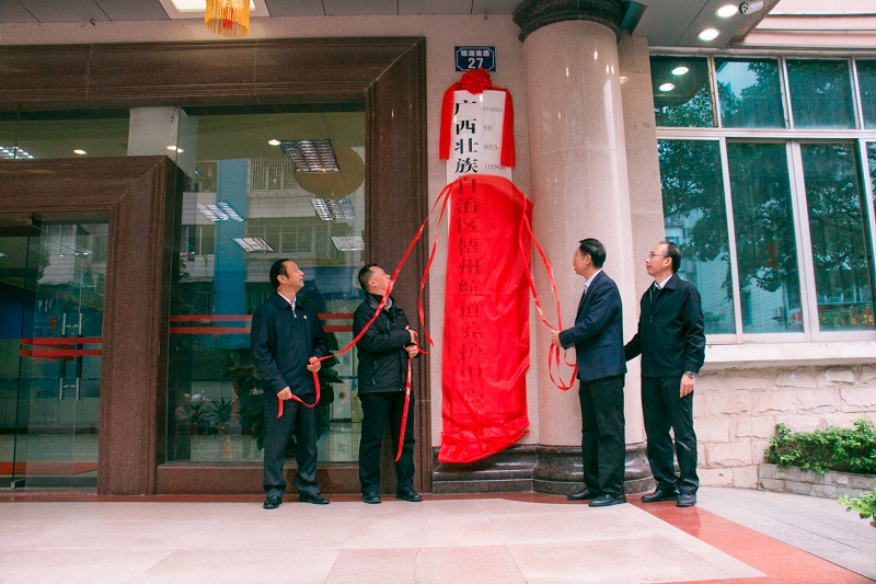 IMG_1871.jpg IMG_1871.jpg