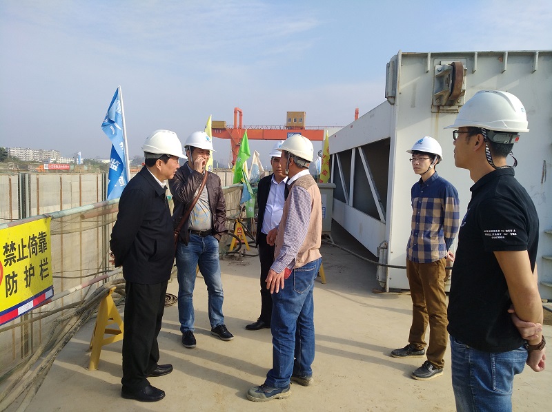 刘秉涛.jpg 刘秉涛.jpg