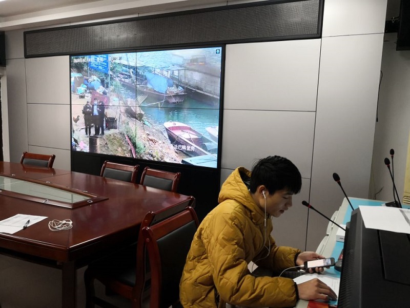 河池市港航管理局监控中心利用语音喊话功能进行疫情防控常识宣传.png 河池市港航管理局监控中心利用语音喊话功能进行疫情防控常识宣传.png