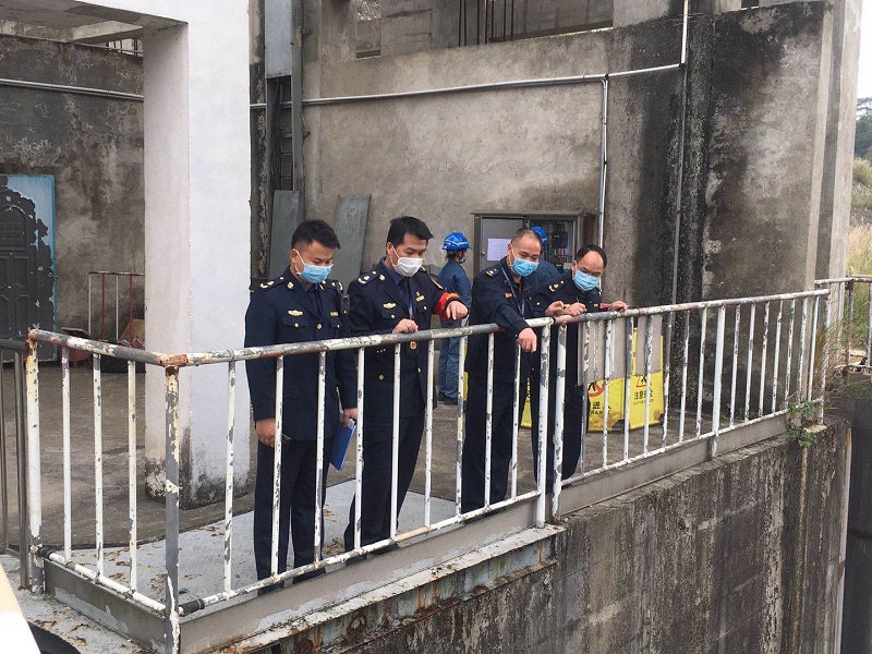 船闸现场监管3.jpg 船闸现场监管3.jpg