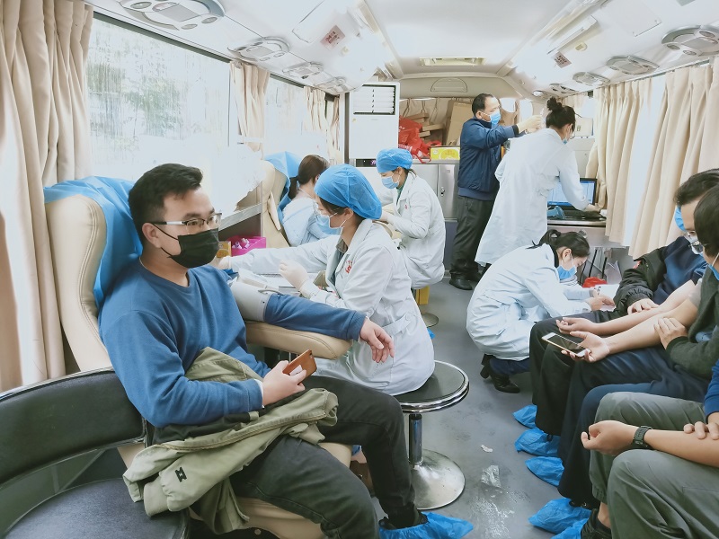 崇左市港航管理局职工积极参与献血活动.jpg 崇左市港航管理局职工积极参与献血活动.jpg