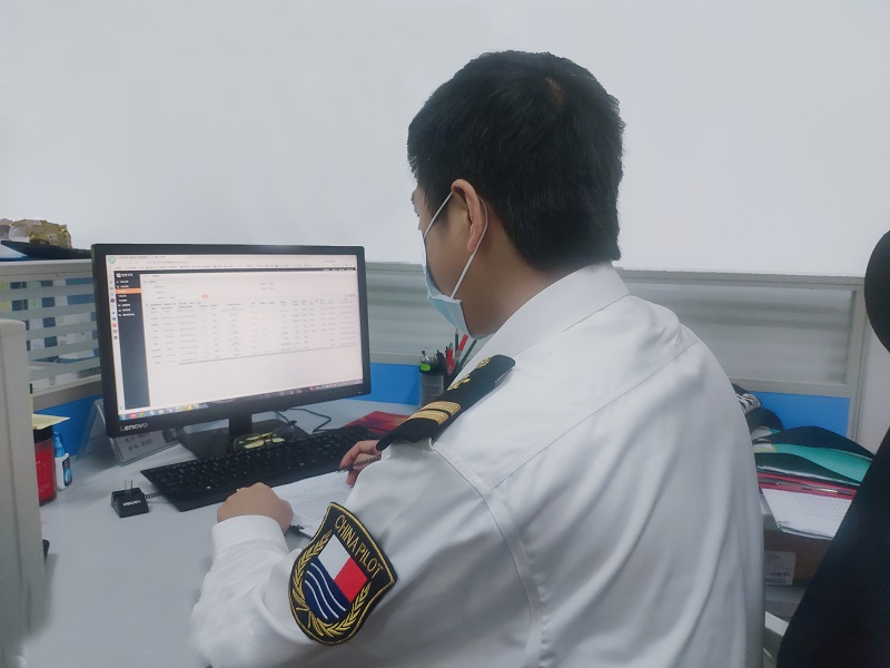 图为: 科学有序组织船舶引航计划.jpg 图为: 科学有序组织船舶引航计划.jpg