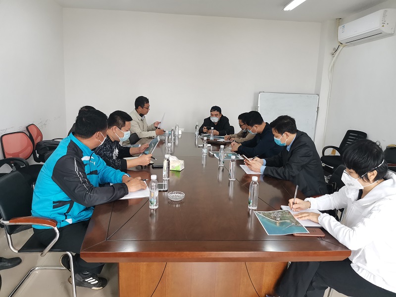 检查组在新奥航务公司开座谈交流会.jpg 检查组在新奥航务公司开座谈交流会.jpg