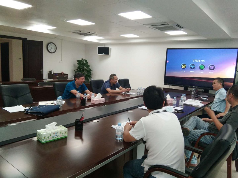 柳州市交通运输局副局长刘勇与大藤峡公司代表就有关大藤峡水利枢纽工程截流断航补偿相关工作进行有效沟通和协商.jpg 柳州市交通运输局副局长刘勇与大藤峡公司代表就有关大藤峡水利枢纽工程截流断航补偿相关工作进行有效沟通和协商.jpg