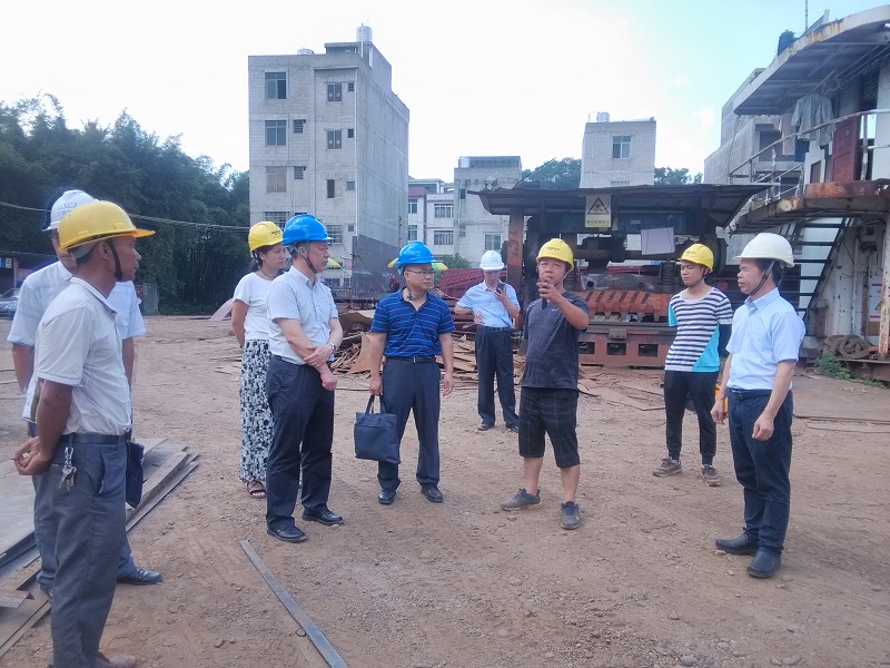 深入梧州辖区现场察看建造船舶质量情况 (2).jpg 深入梧州辖区现场察看建造船舶质量情况 (2).jpg