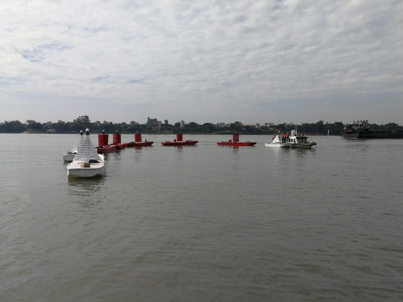 岀发布设航标.jpg 岀发布设航标.jpg