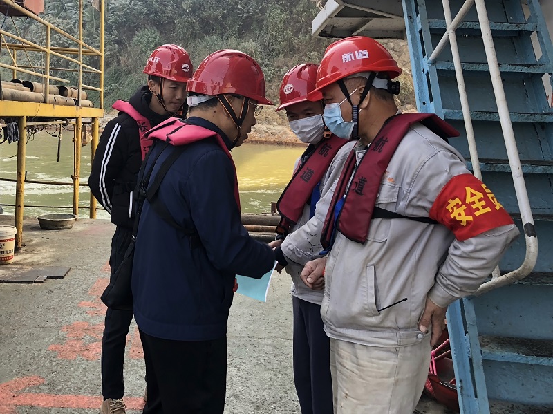 二期施工1标段现场安全检查.jpg 二期施工1标段现场安全检查.jpg