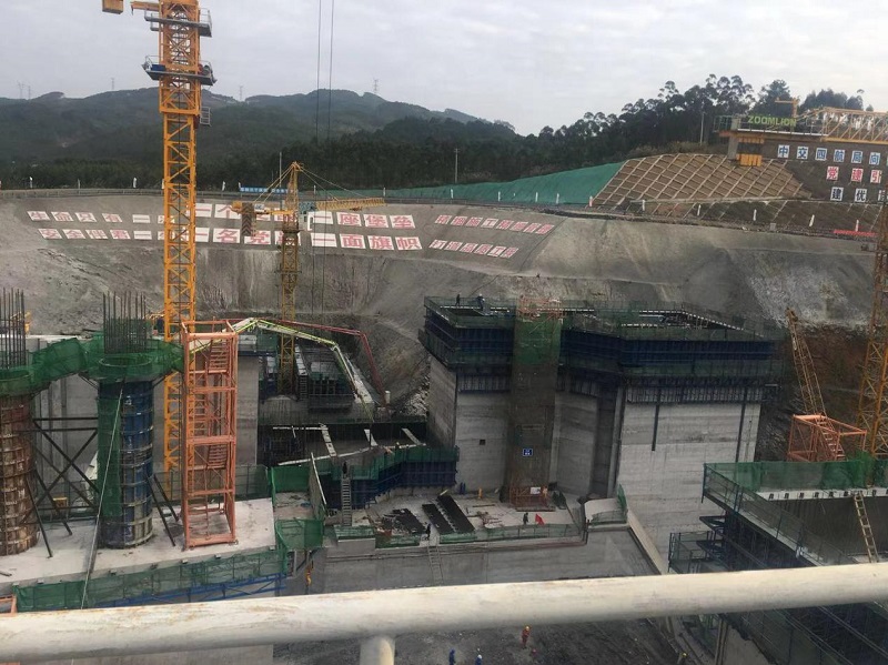 图2红花二线船闸项目建设情况.jpg 图2红花二线船闸项目建设情况.jpg