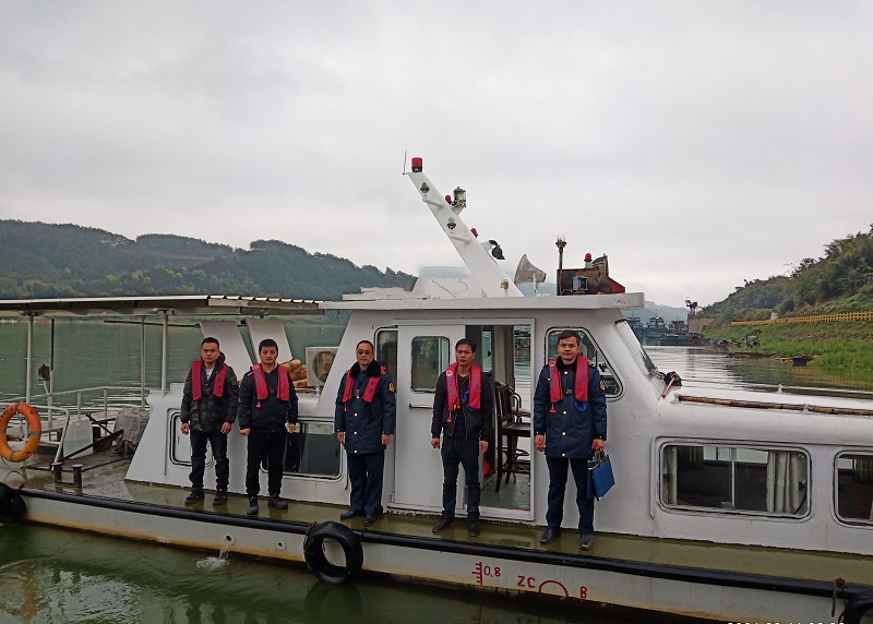 联合执法1.jpg 联合执法1.jpg