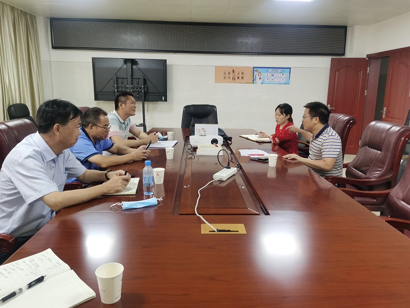 图为:走访防城港市港口区疫情防控指挥部.jpg 图为:走访防城港市港口区疫情防控指挥部.jpg