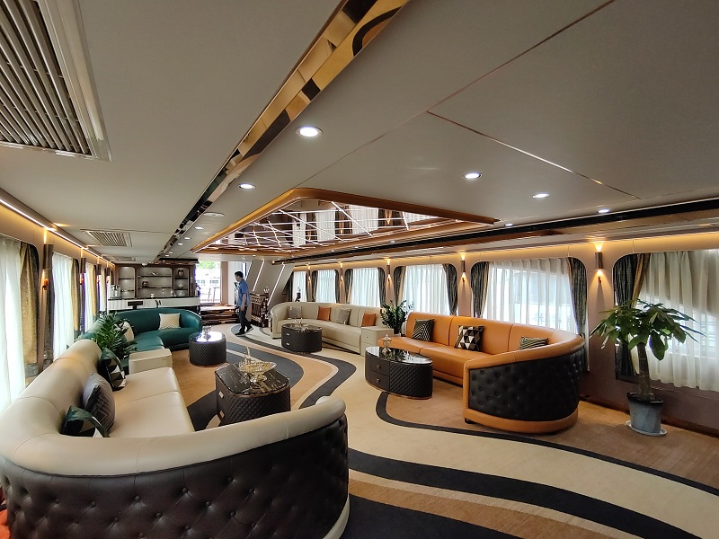 五星级游览船内景.jpg 五星级游览船内景.jpg