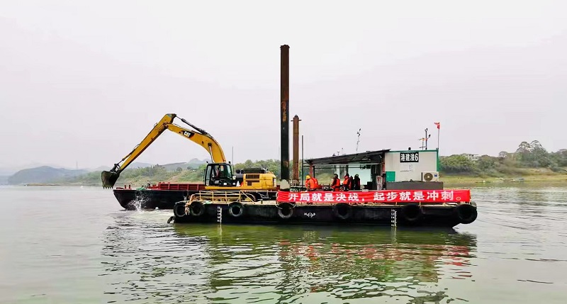 施工NO.1标段船舶开挖现场.jpg 施工NO.1标段船舶开挖现场.jpg