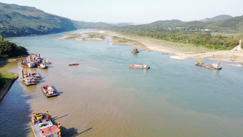 施工№9标船舶施工现场 - 复件.jpg