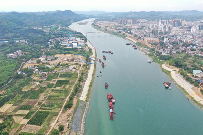 航拍项目施工现场.jpg