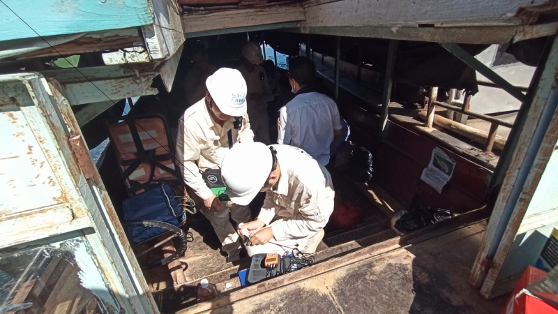 检查客船情况.jpg 检查客船情况.jpg