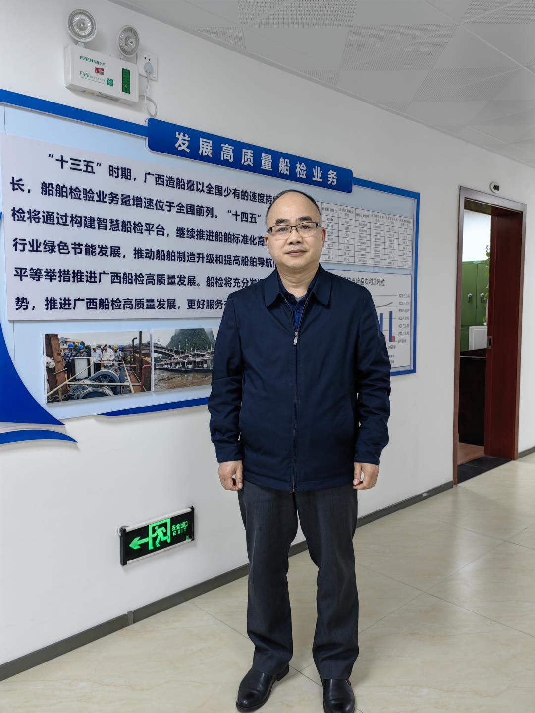 黄灵勇.jpg 黄灵勇.jpg