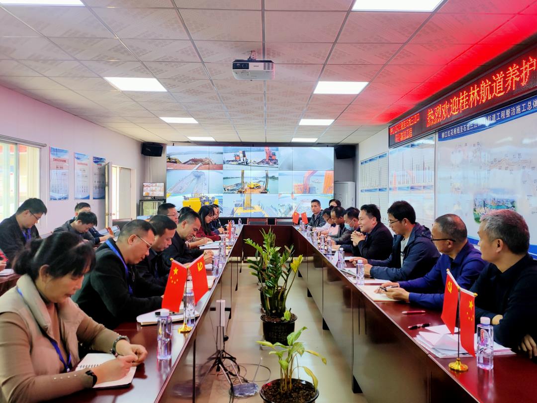 图3:召开座谈会交流学习.jpg 图3:召开座谈会交流学习.jpg