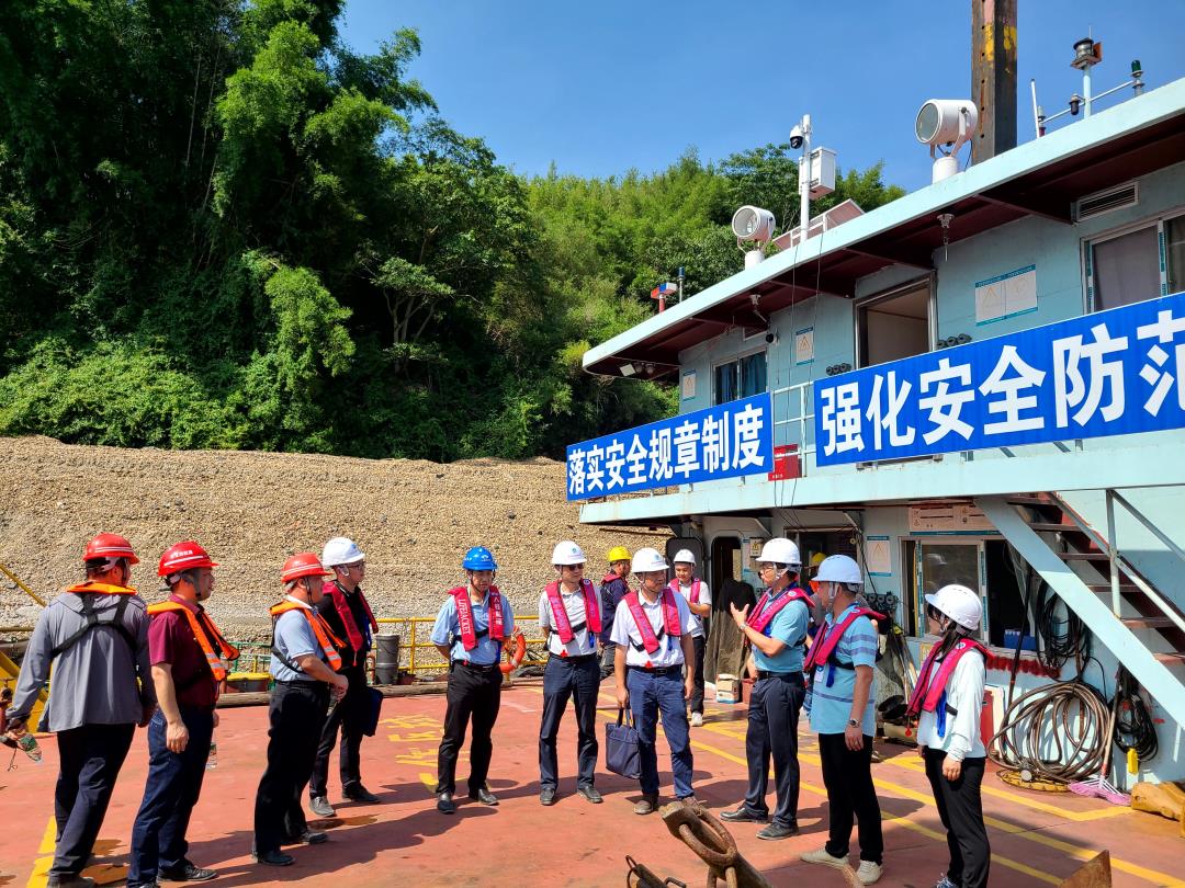 调研检查项目施工现场情况.jpg 调研检查项目施工现场情况.jpg