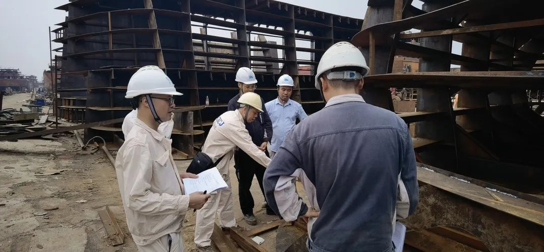 互评现场.jpg 互评现场.jpg