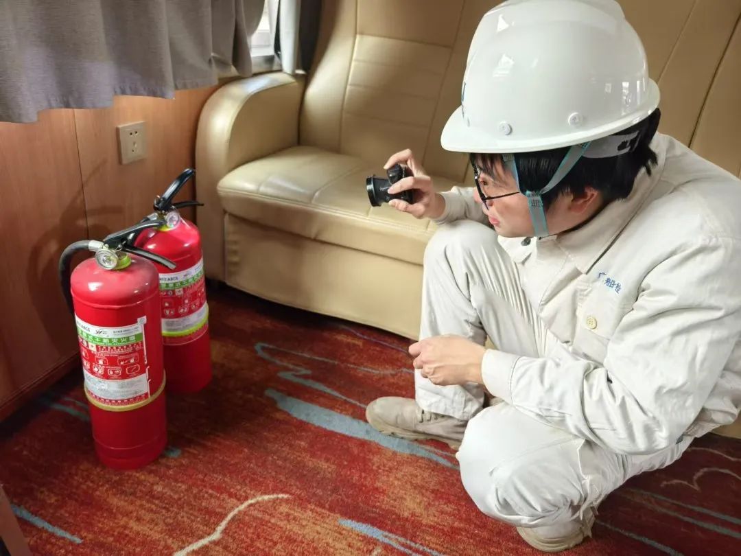 1738899866624079230.jpg 1.jpg