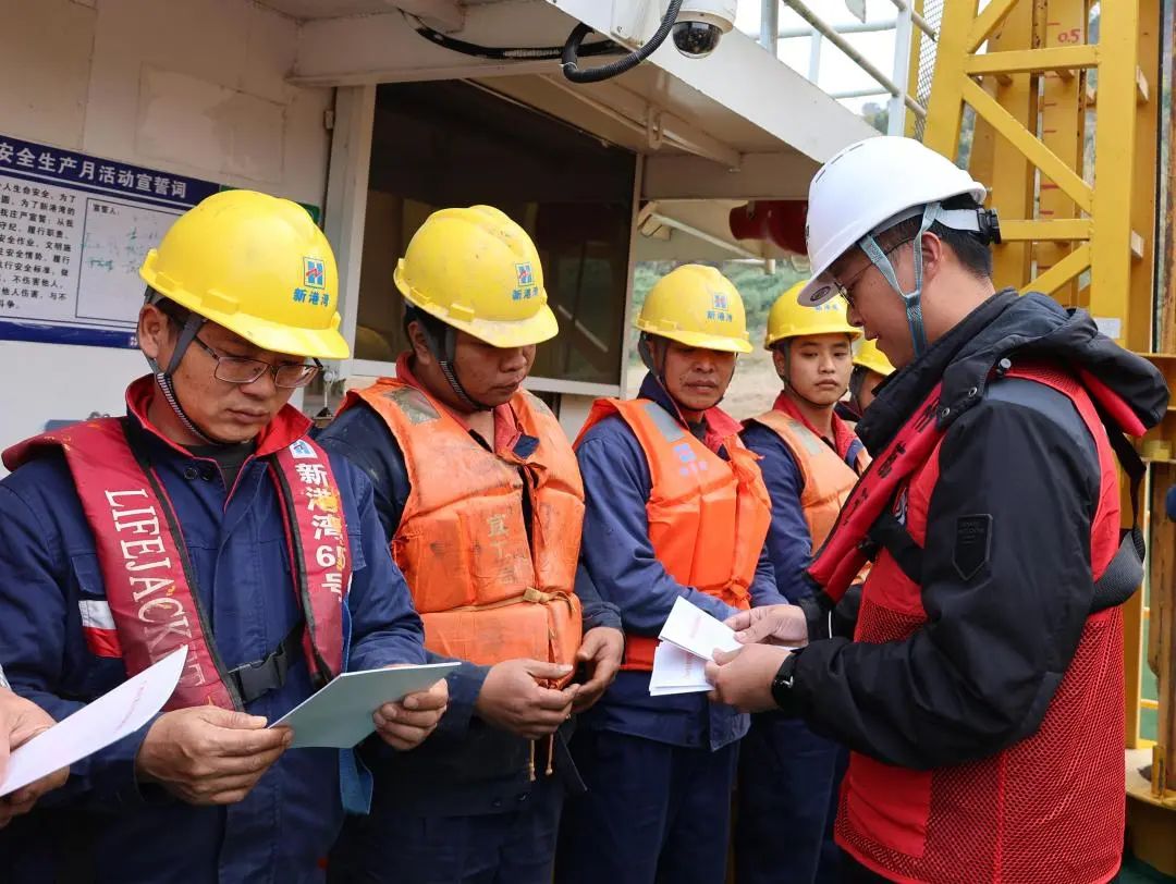 1738916544151045496.jpg 3.jpg