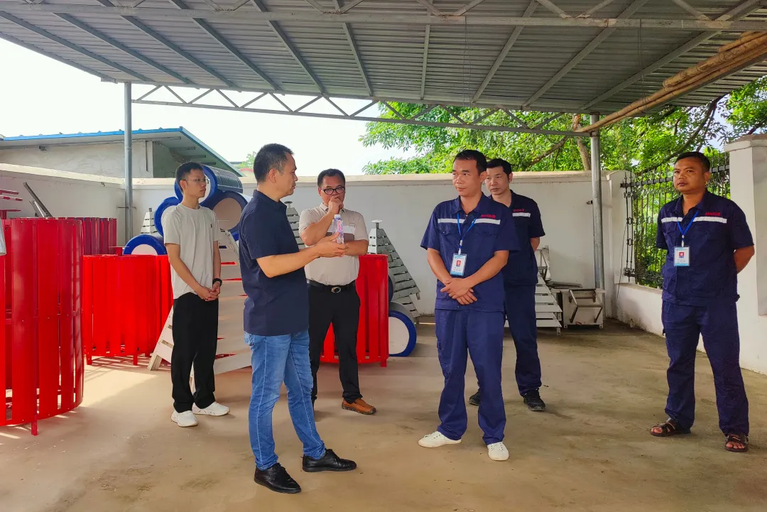 1748417109722096816.jpg 1748417089103.jpg