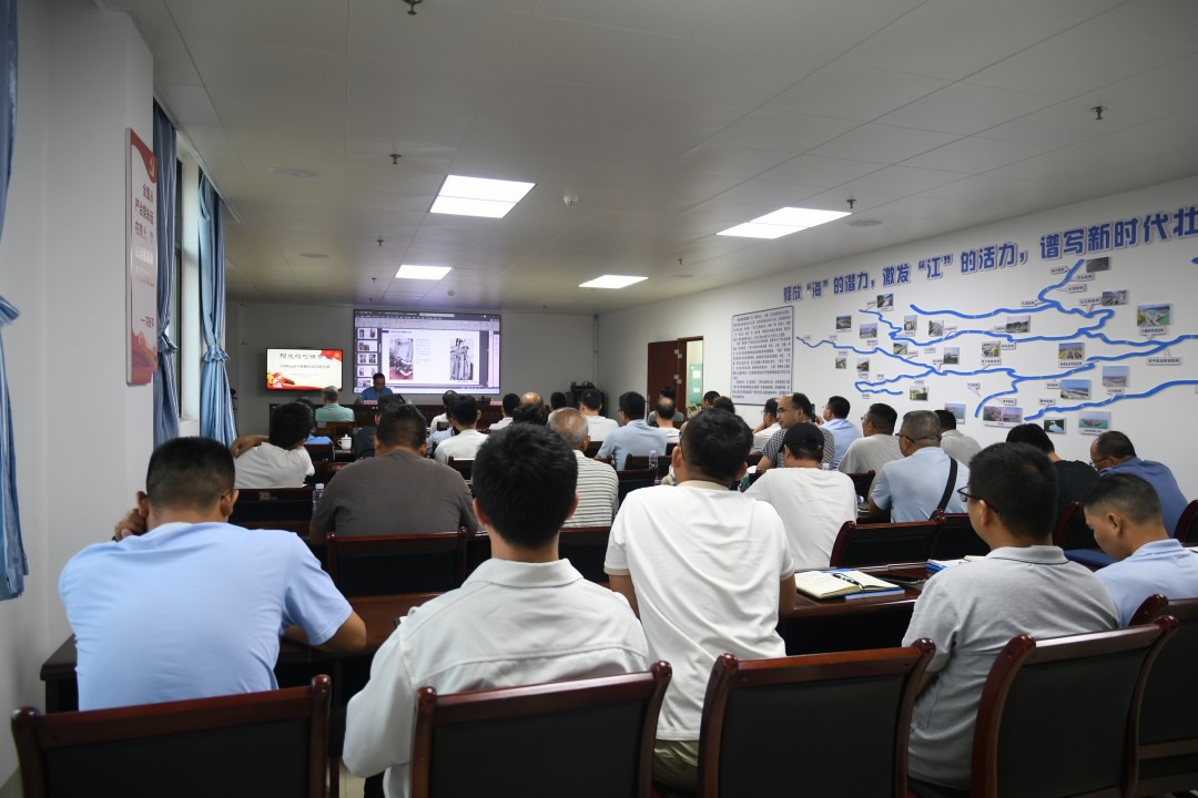 1751622965931068398.jpg 组织辖区船厂技术骨干开展LNG动力船培训.jpg