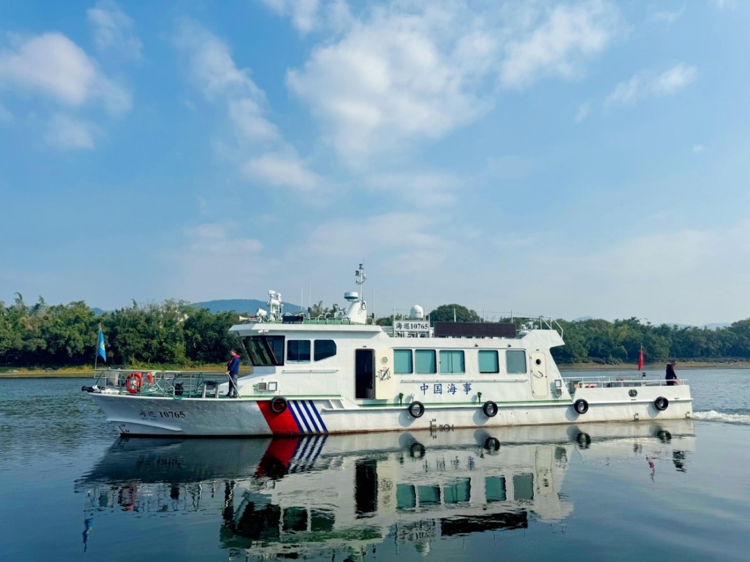 全国海事系统首艘纯电动执法船“海巡10765”.jpg
